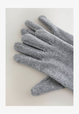 Pelēki vilnas cimdi ar mīkstu tekstūru, pieci pirksti un vienmērīga virsma, izklāti uz gaiša fona.