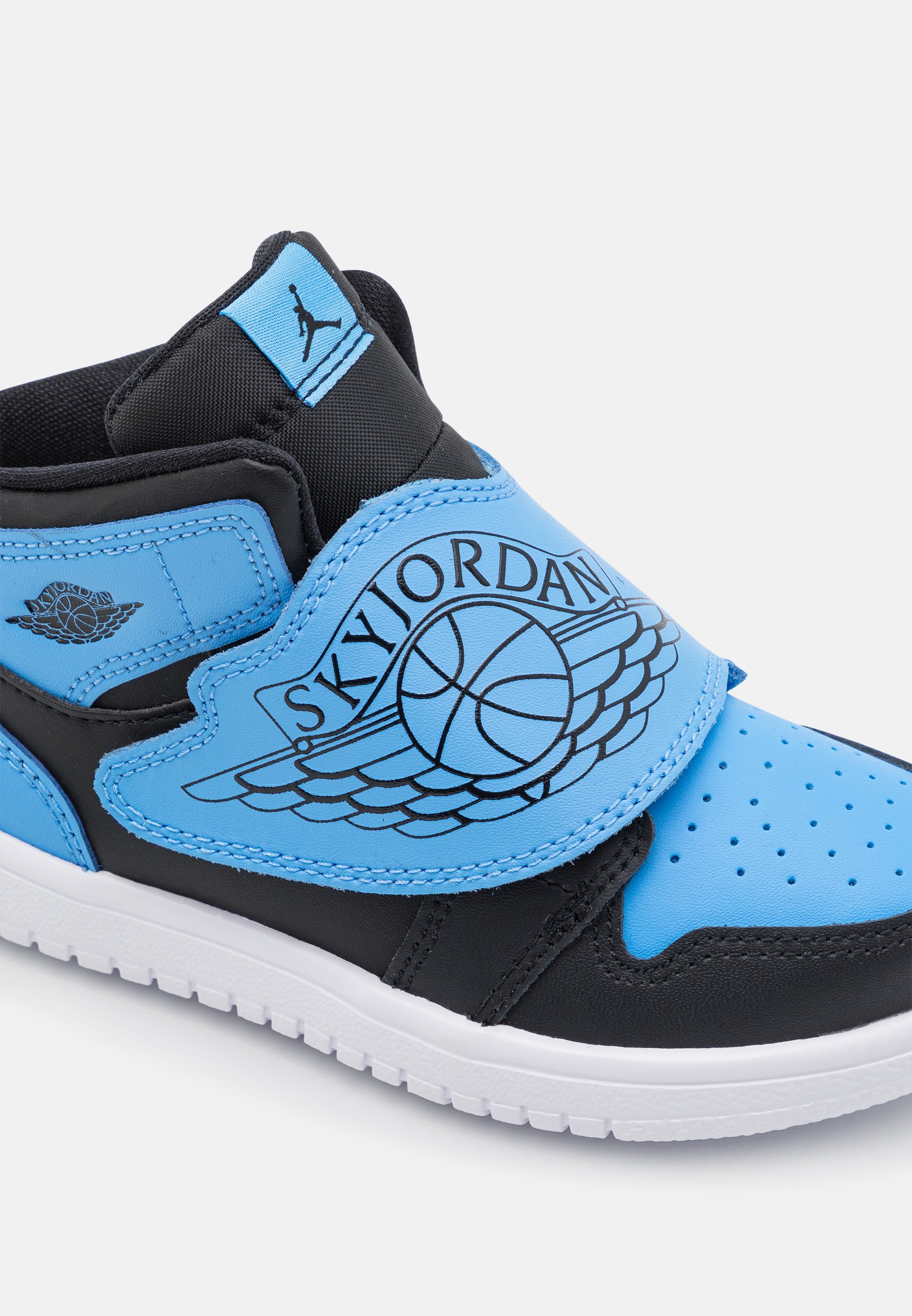 Jordan SKY 1 UNISEX - Basketbalschoenen - black/university blue/white/zwart  - Zalando.be