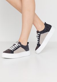 bugatti INFINITY - Sneaker low - grey