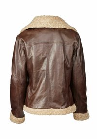 Veste en cuir brun avec un col et des poignets en peau de mouton beige duveteux. Caractérisée par une texture lisse et brillante ainsi qu'un design structuré.