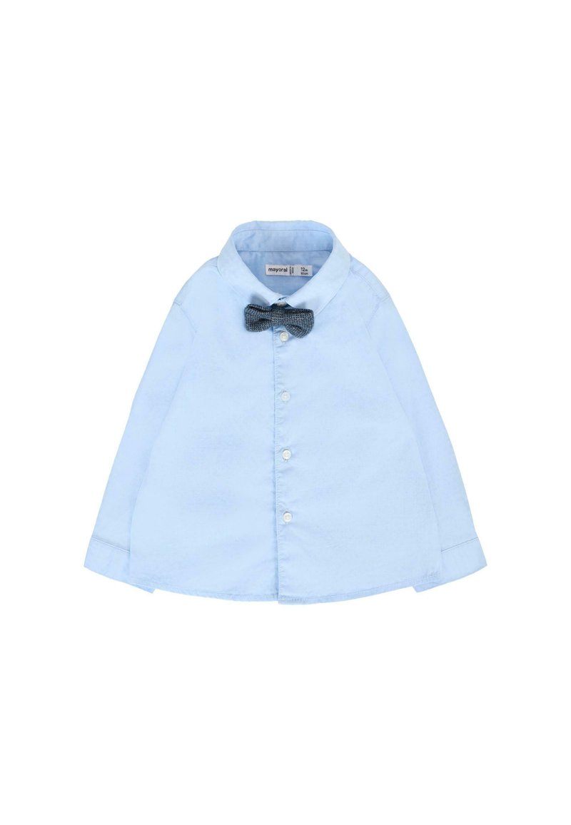 Camicia a maniche lunghe azzurro chiaro con bottoni, caratterizzata da un papillon intrecciato blu scuro al colletto. Tessuto morbido con una vestibilità classica e senza motivi.