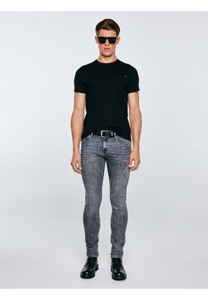 Big Star CARBON - Lihtne T-särk - schwarz