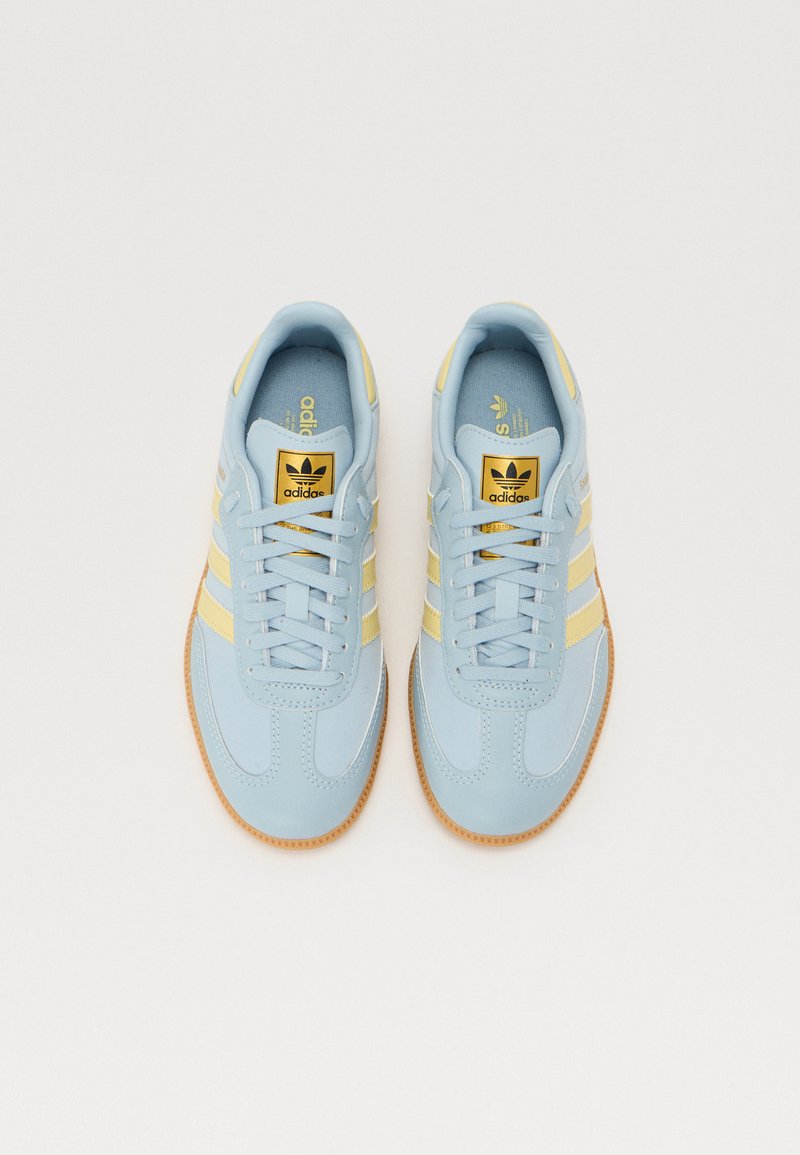 Adidas Samba Scarpe Gialle E Blu Adidas Originals SAMBA UNISEX Sneakers  Basse Blue/powder