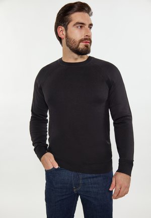 - Sweter