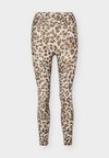 OPTIMÉ ESSENTIALS 3-STRIPES LEOPARD 7/8 LEGGINGS - Κολάν - beige/khaki six/dark brown