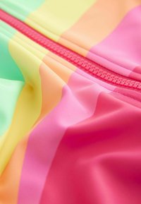Little Bird REGULAR FIT - SHORT SLEEVE RAINBOW  - Kopalke - pink lilac