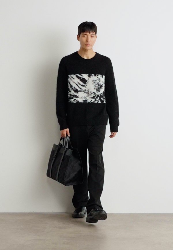 VILHELM ENERGY - Jumper2