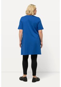 Ulla Popken LONG RITSSLUITING A-LIJN RONDE HALS HALVE MOUWEN - Camiseta básica