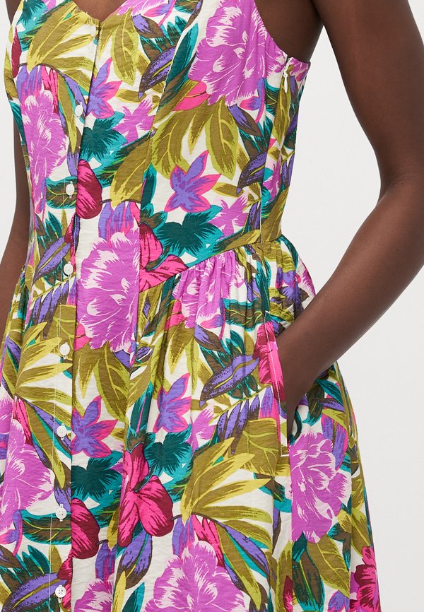 V NECK SHIRRED - Day dress2