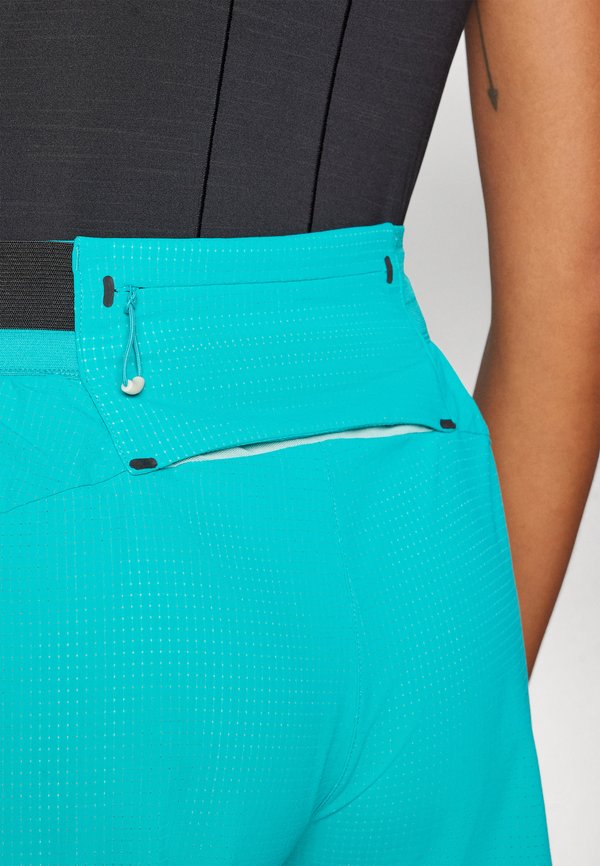 METARUN SPLIT SHORT - Sports shorts - wave teal3