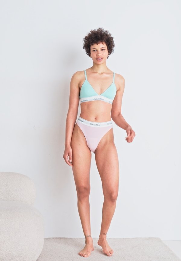 HIGH LEG MODERN  - Briefs2