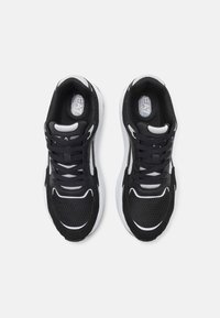 EA7 Emporio Armani CRUSHER SONIC MIX UNISEX - Sportcipő - black/antartica/silver
