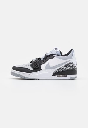 Jordan, Baskets basses - white
