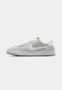 FC CLASSIC - Trainers - weiss
