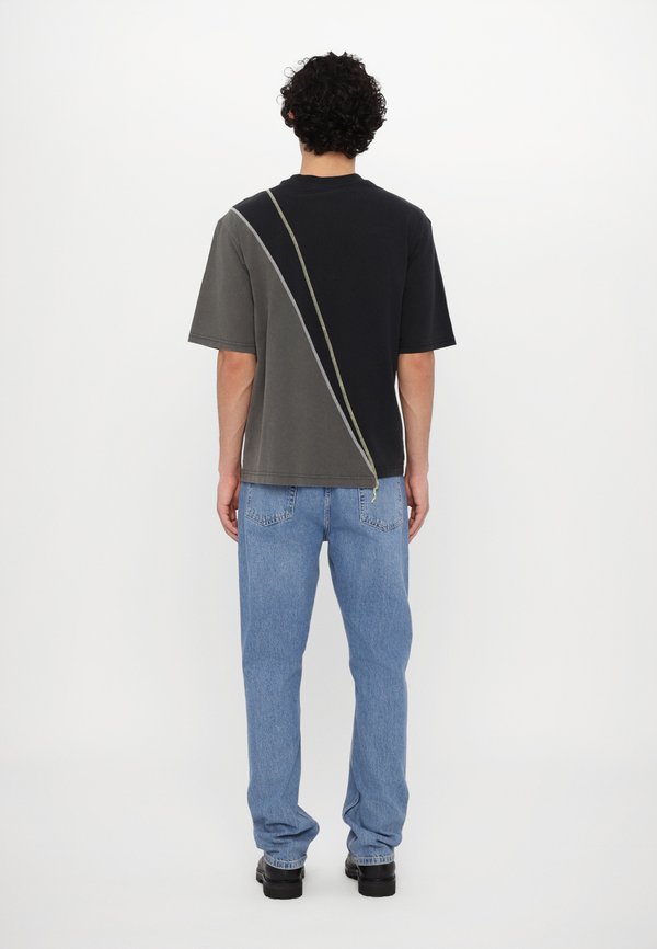 SPLICED - Print T-shirt2