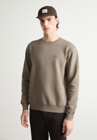 Mads Nørgaard STANDARD CREW LOGO - Melegítőfelső - bungee cord