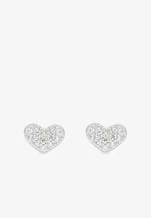 Coppia di orecchini a perno a forma di cuore in argento decorati con numerose piccole gemme tonde trasparenti disposte a grappolo.