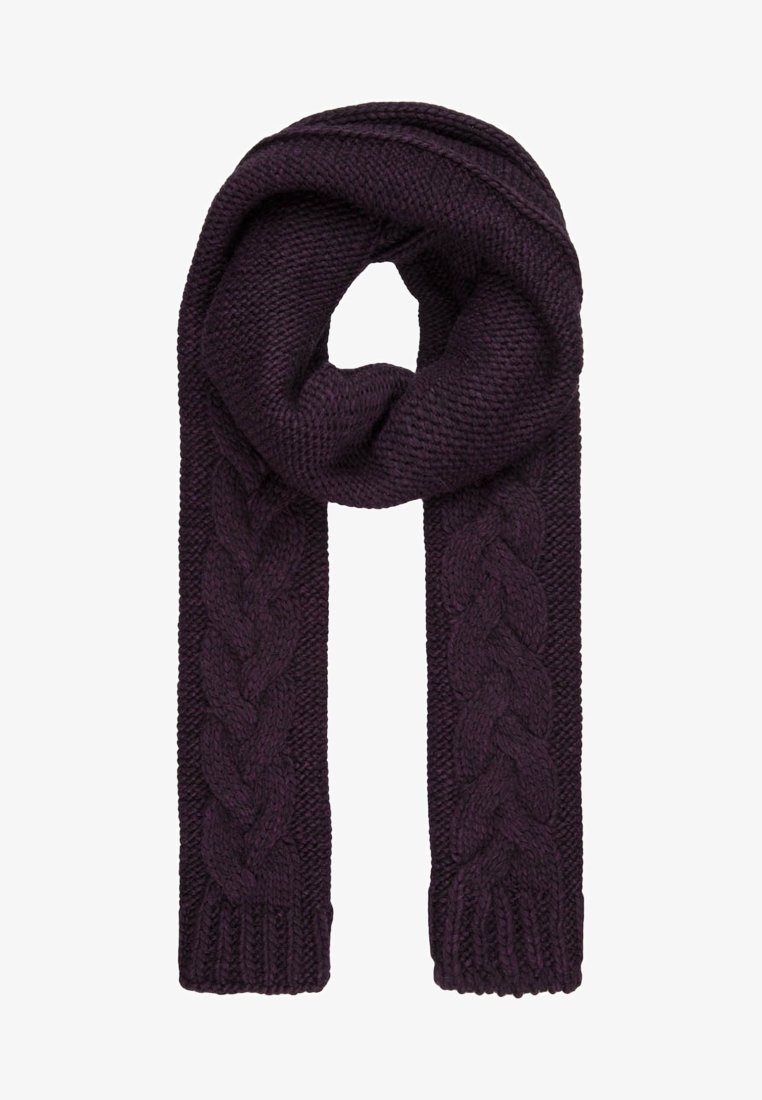 Écharpe tricotée violet foncé avec motif épais en câble torsadé et extrémités côtelées, pliée en boucle lâche.