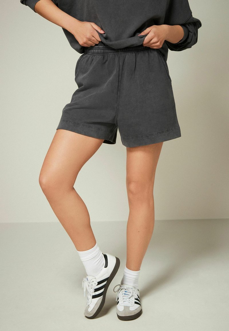 Next BERMUDA - REGULAR FIT - Pantaloni de trening - charcoal grey