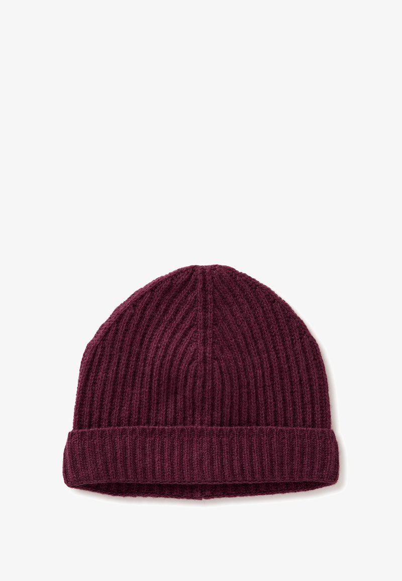 Beanie a coste burgundy con risvolto. La texture è morbida e il design presenta linee verticali su tutta la superficie.