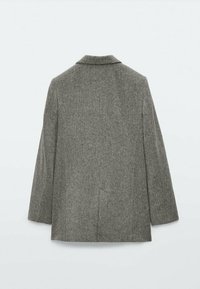 Szary wełniany żakiet z długimi rękawami, klasycznym kołnierzem i prostym krojem, pokazany z tyłu na jednolitym tle.