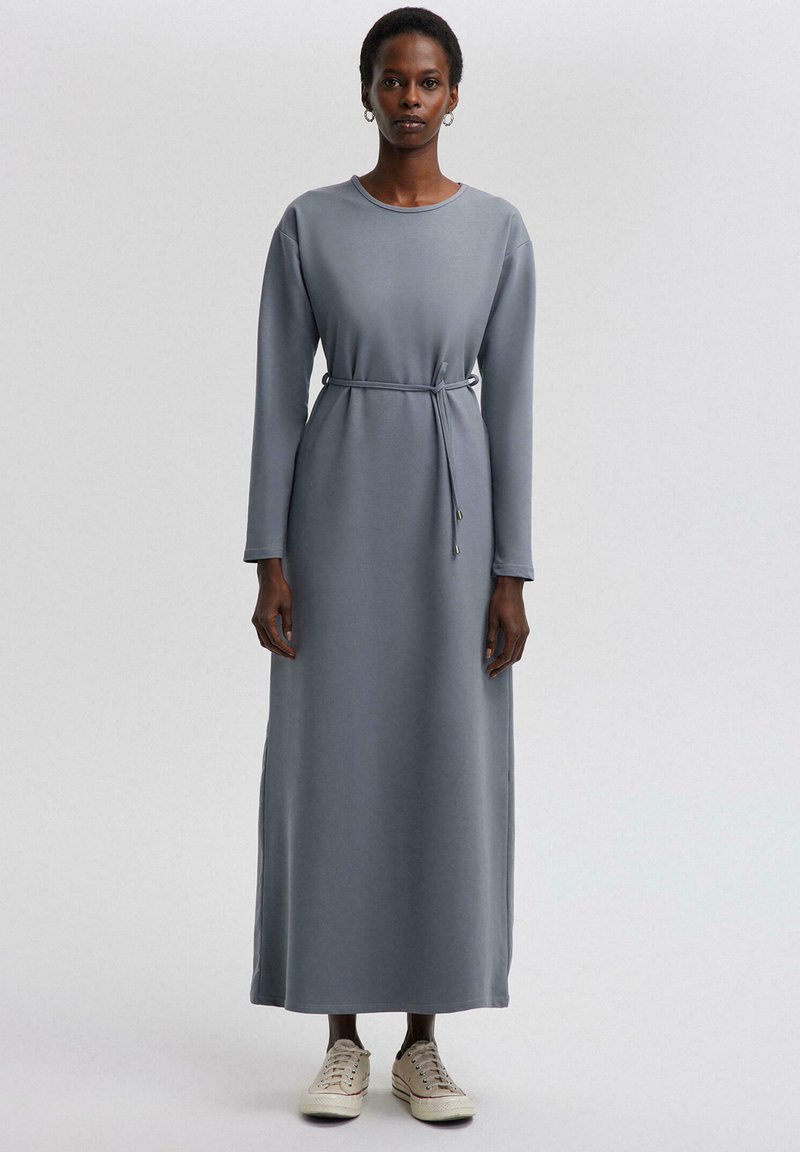 Touché Privé WITH BELTED - Maksikleit - grey