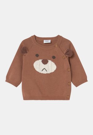 Pull bébé marron avec un visage d'ours triste sur le devant, oreilles 3D sur les épaules et boutons latéraux pour un habillage facile.