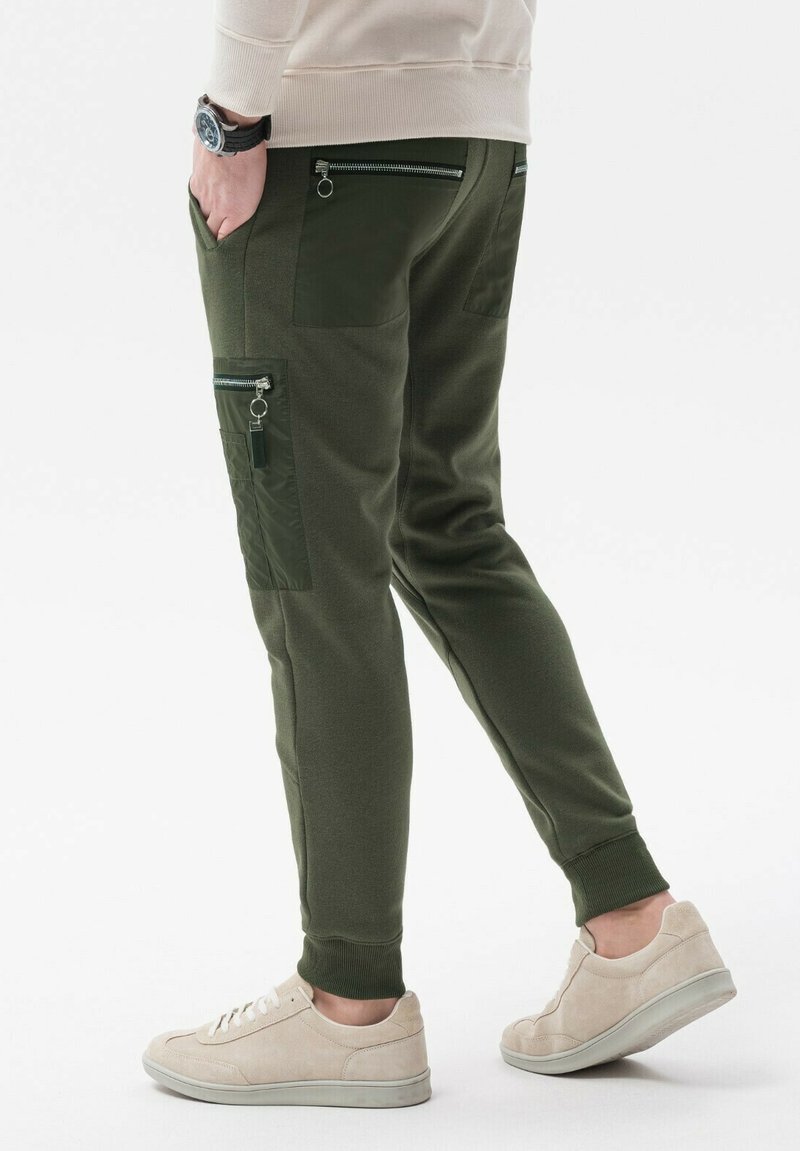 Herren Trainingsanzüge | Ombre Jogginghose khaki/grün - AP46669 Herren Trainingsanzüge | Ombre Jogginghose khaki/grün - AP46669