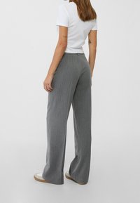 Stradivarius Broek - dark grey
