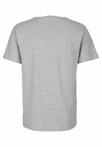 Šedé tričko s krátkým rukávem, vyrobené z měkké bavlny, s kulatým výstřihem a rovním lemem. Jednoduchý design, bez viditelných vzorů nebo akcentů.