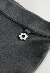 Unselected, charcoal grey