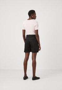 Tommy Hilfiger Šortai - black