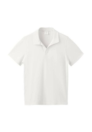 Polo blanco fabricado con un tejido ligero, que cuenta con un cuello clásico, mangas cortas y un diseño limpio y minimalista.