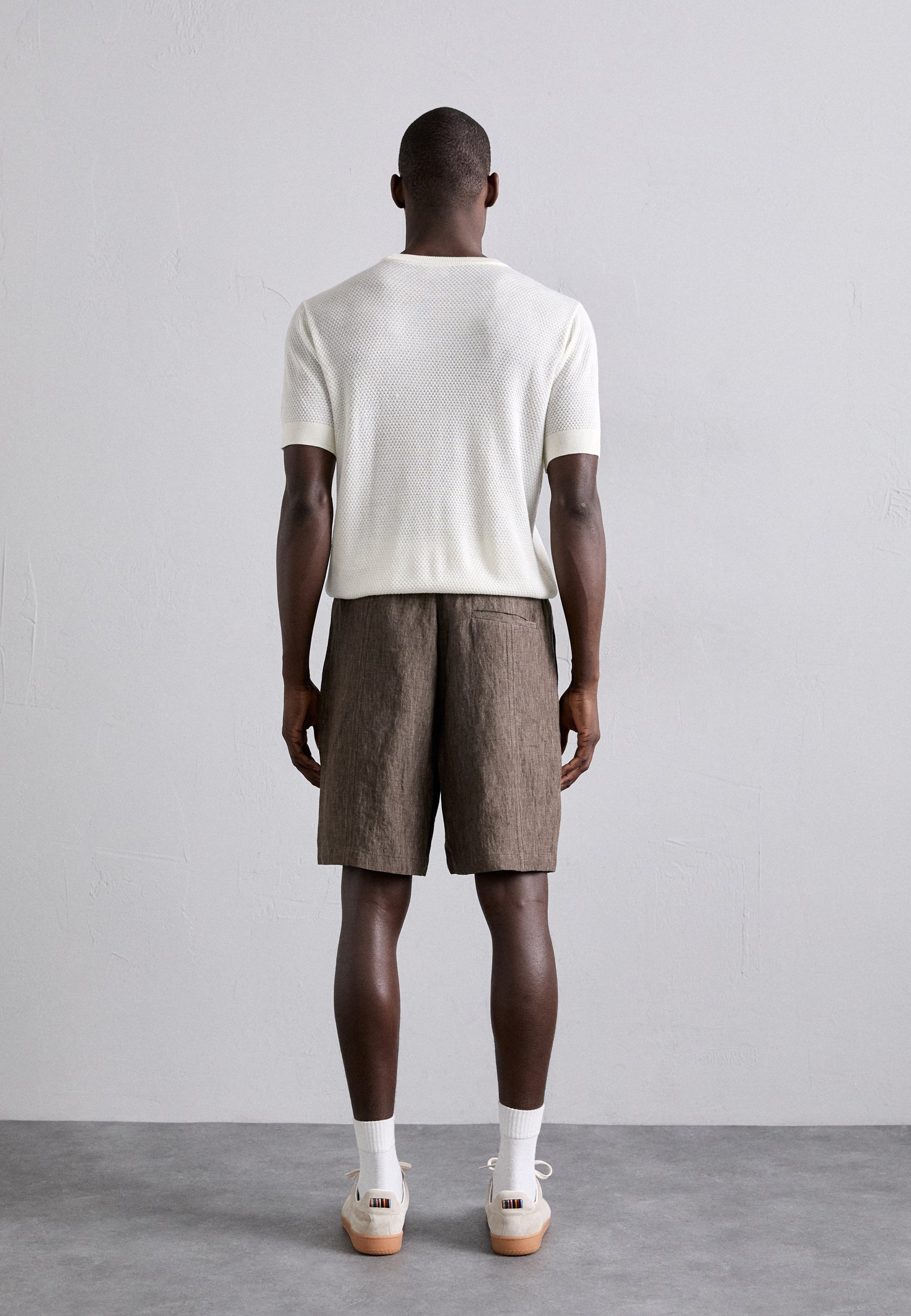 Emporio Armani BERMUDA - Shorts - marrone/dark brown - Zalando