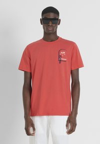 T-shirt con stampa - coral