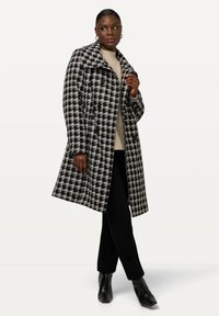 Ulla Popken PIED DE POULE - Cappotto classico - zwart
