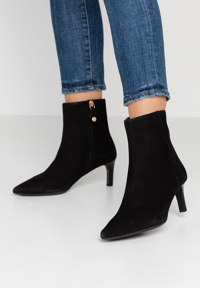 BIBBIANA - Ankle boots - black