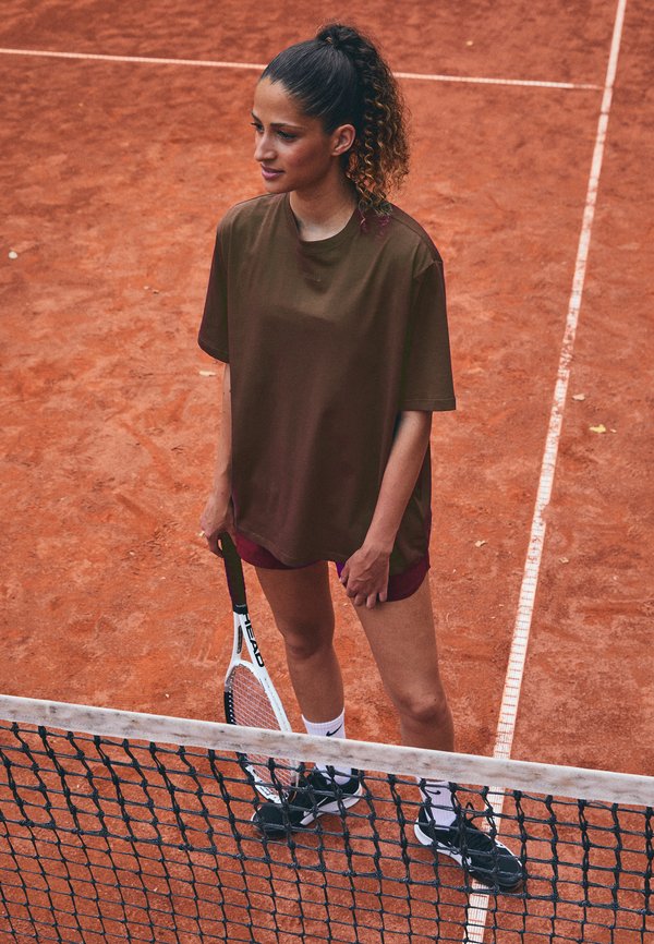 STUDIO OVERSIZED - Basic T-shirt - duffel bag2