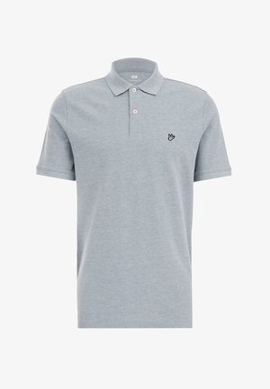 Világosszürke pólóing, puha pamutból készült. Klasszikus gallérral, két gombos kivágással, rövid ujjal és egy kis fekete hímzett logóval rendelkezik.