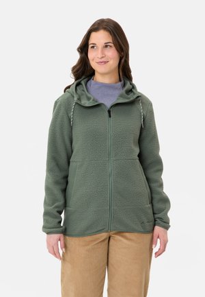 Hoodie en polaire de couleur vert discret, avec une fermeture éclair intégrale, une capuche ajustable avec cordons, deux poches avant et un tissu texturé.