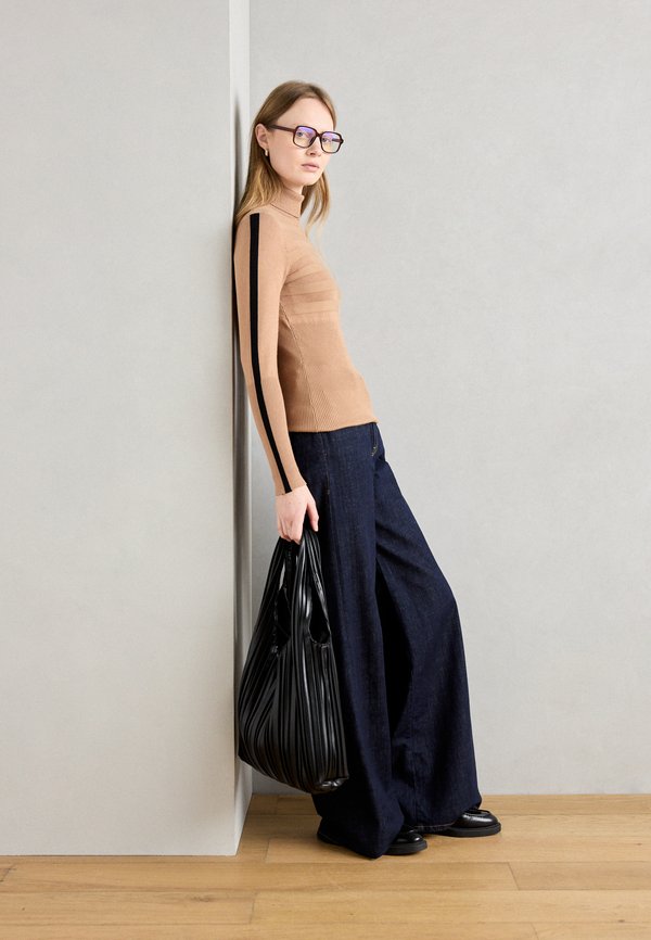 MENTOI - Jumper - camel4