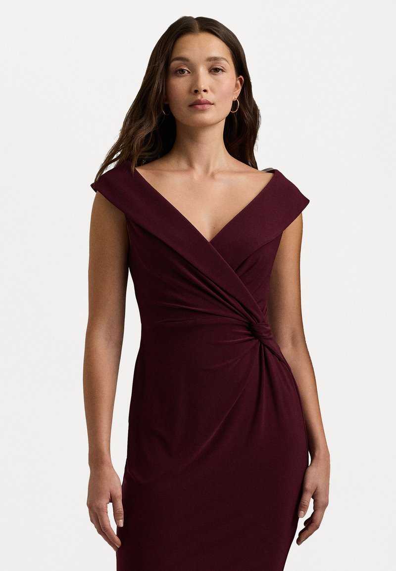 Lauren Ralph Lauren JERSEY OFF THE SHOULDER COCKTAIL DRESS - Trikoomekko - pinot noir