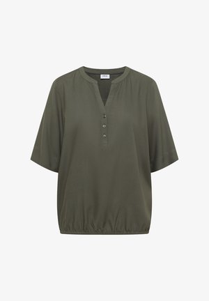 Bluzka w kolorze oliwkowej zieleni z krótkimi rękawami, okrągłym kołnierzem, zapięciem na guziki z przodu oraz marszczonym elastycznym dołem.