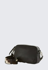 Borsa a tracolla nera in pelle con superficie testurizzata, chiusura con zip e tracolla rimovibile a motivo nei toni di marrone e crema.