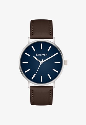 Zilverkleurige horlogekast met een donkerblauwe wijzerplaat, zilveren uurmarkeringen en een bruine leren band met stiksel. Merknaam "S.Oliver" weergegeven.