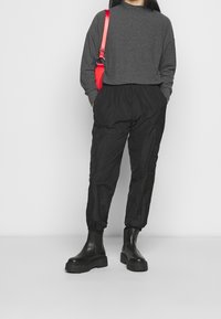 ONLY Petite Sweter