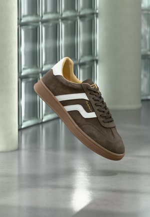 GANT, CUZMO - Sneakers laag - tobacco brown