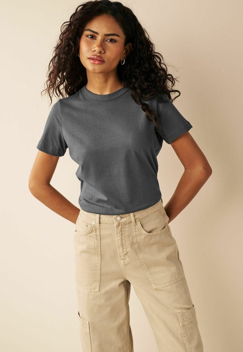 Next ESSENTIAL CREW NECK T-SHIRTS 3 PACK - Triko s potiskem - animal print natural neutral grey