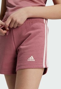 adidas Performance ESSENTIALS 3-STRIPES - Sports shorts - preloved crimson sandy pink