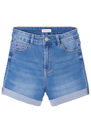 Shorts en denim bleu clair, taille haute avec des ourlets roulés. Comprend deux poches avant et une fermeture à bouton. Style classique et décontracté.